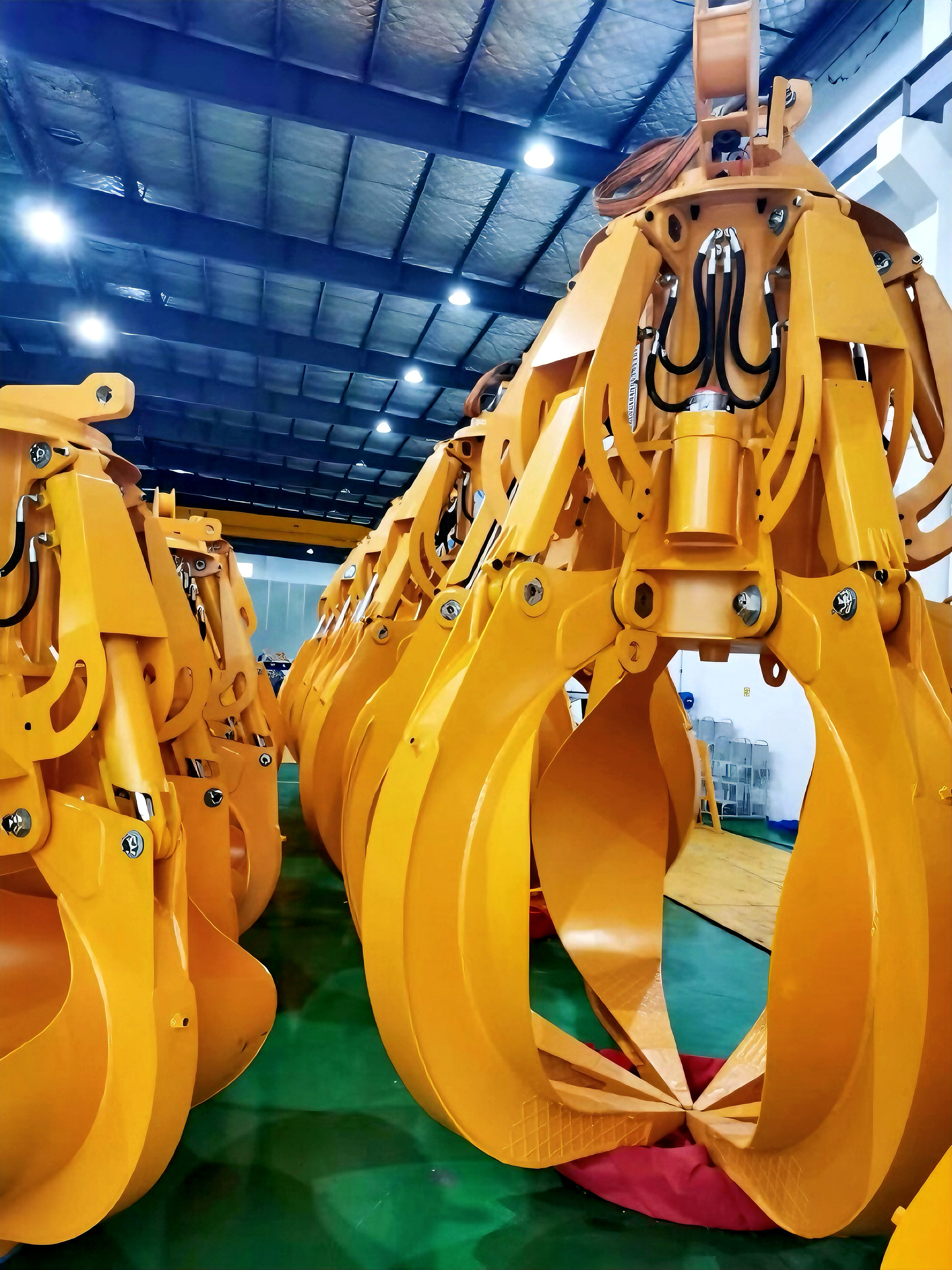 MHPG 10M3 Electro Hydraulic Orange Peel Waste Grab 